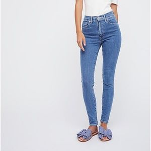 Levi's Mile High Super Skinny Jeans